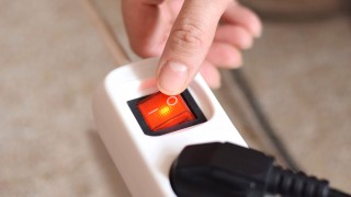 Elektrische Geräte ausschalten Elektrische Geräte ausschalten