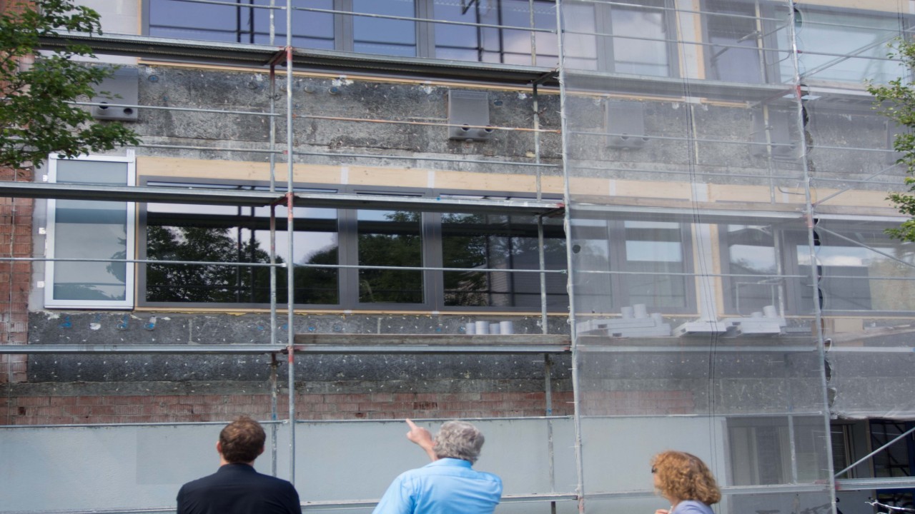 Begleitforschung zur energieoptimierten Sanierung der Waldbachschule mittels innovativer solarer Lüftungstechnik (enSoL)